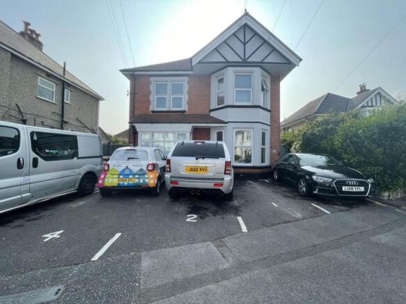 4 Stourcliffe front 