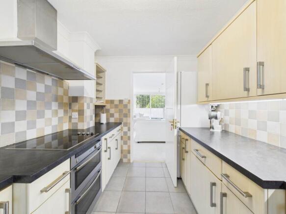 KITCHEN (2)