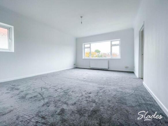 4 Avonmore lounge ma