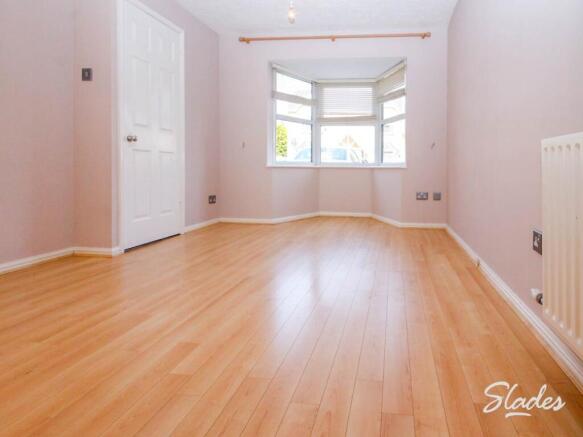 39 Le Pat Close loun