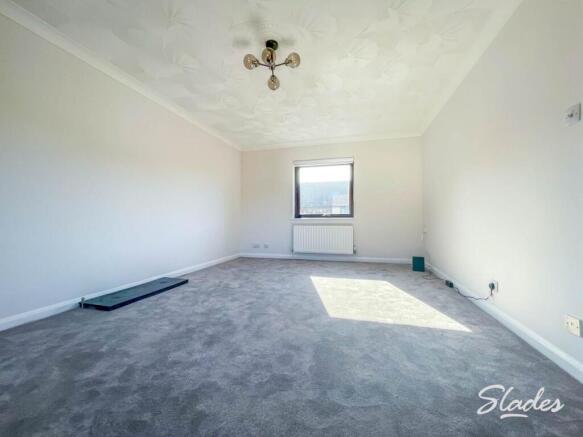 8 The Courtyard loun