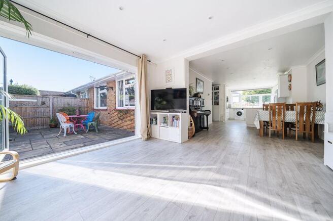 Kitchen/Diner/Garden view