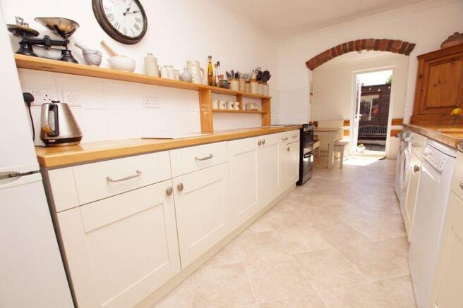 Kitchen/ Breakfast Room