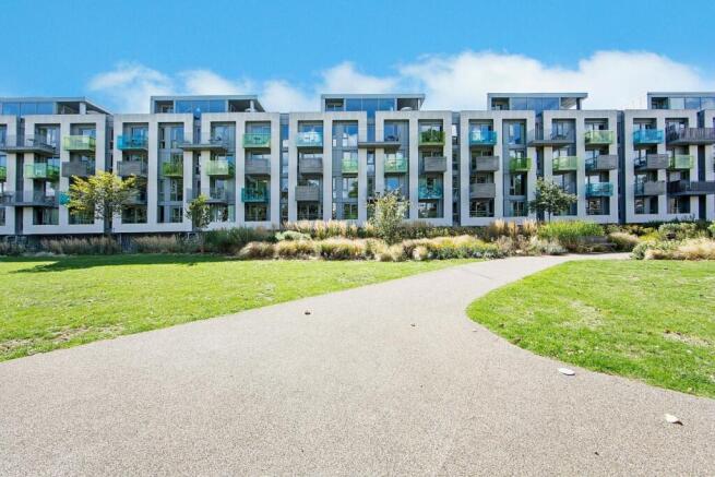 one bed to let in...