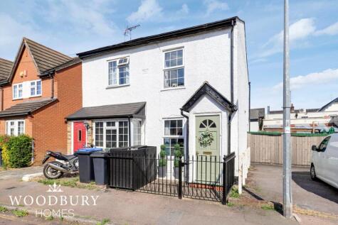 Smarts Lane, Loughton, IG10