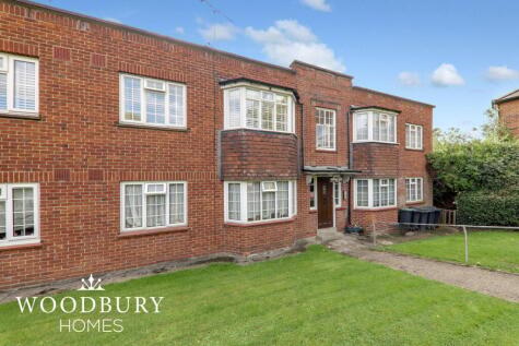 Crescent View, High Road, Loughton, IG10