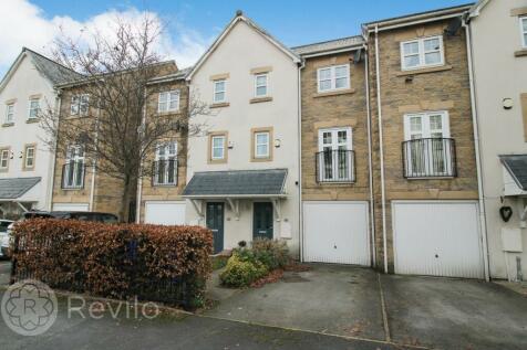 Mossley - 4 bedroom town house for sale