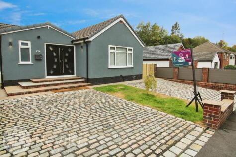 Cliff Hill Road, Shaw, OL2