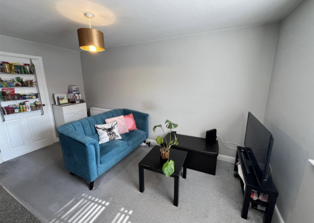 3 Robey Court - Living Area.png