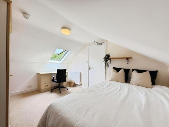 PHOTO-2025-09-09-11-06-22 5.jpg