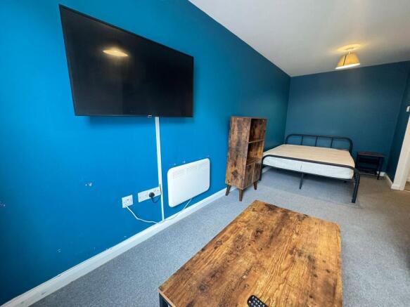 WhatsApp Image 2025-07-24 at 15.00.16 (1).jpeg