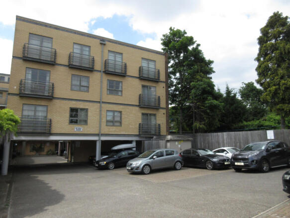 One bedroom top floor flat