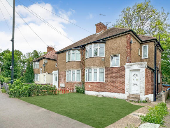 One Bedroom First Floor Maisonette | TW14 0RE | S