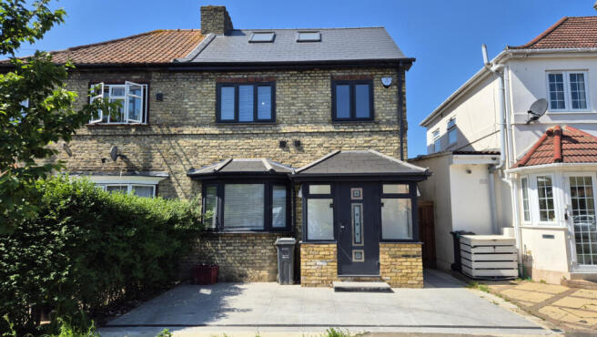Newly renovated house to rent