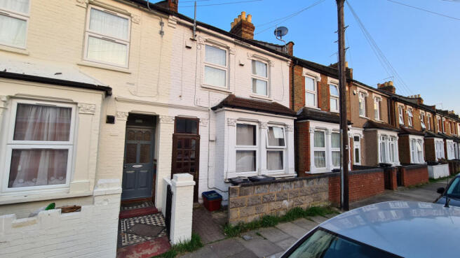 Ground floor studio flat