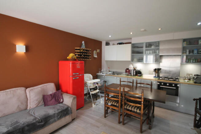 Kitchen/dining area