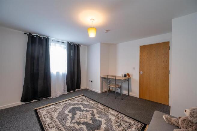 Flat 1b 3 Creek Road 24 11.jpg