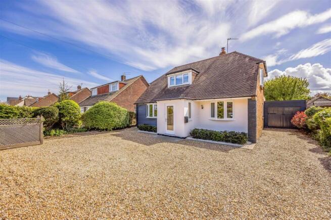 15 Sinah Lane, Hayling Island-Small-PorticoMarketi