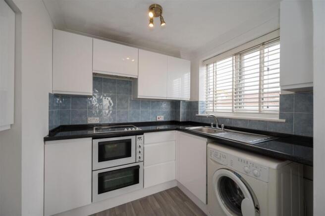 7 Pebble Court 23 11.jpg