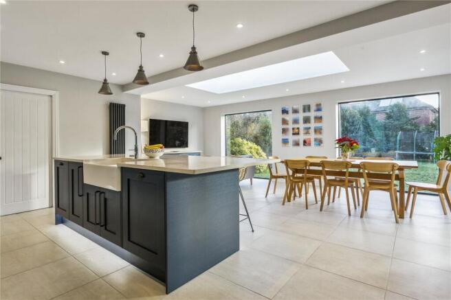 Kitchen/Dining