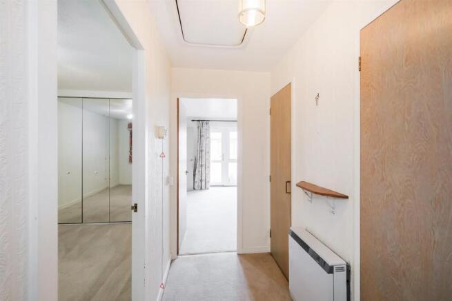 28 Westleigh Court-4_web.jpg