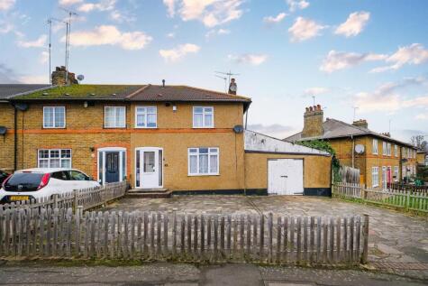 Redbridge Lane West, Wanstead