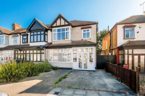 Blenheim Avenue, Ilford