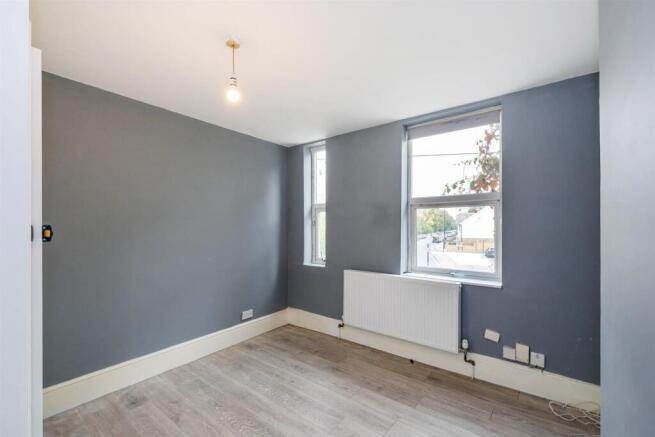65 Woodford Road-2.jpg