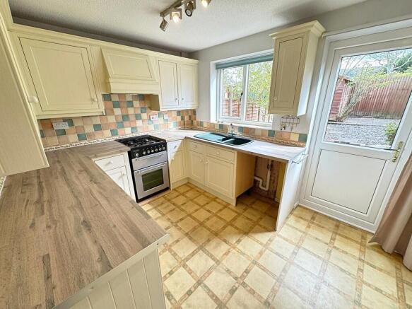 Kitchen from Livi...