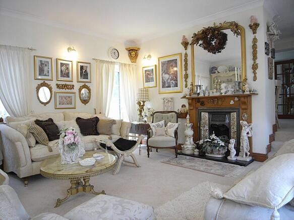 Drawing Room to f...