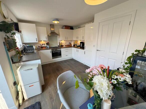 Dining to Kitchen
