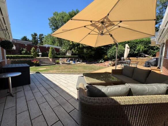 1208e0f4-0e48-464...