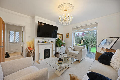 College Close, Harrow