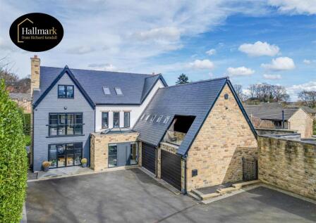 HALLMARK FINE HOMES | Pinfold Lane, Mirfield