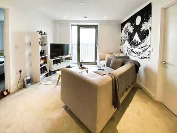 a060ff03-WhatsApp 20