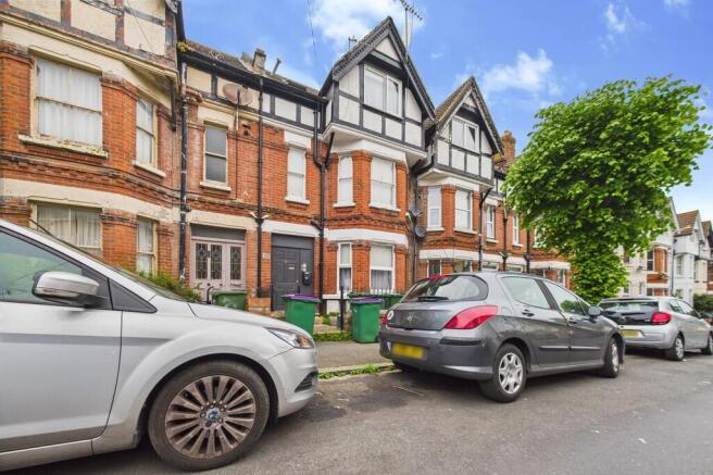 CAM01085G0-PR0563...