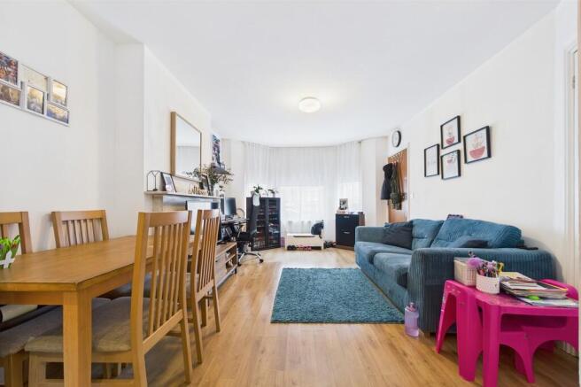 CAM01085G0-PR0563...