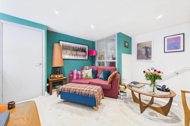 CAM01085G0-PR0605...