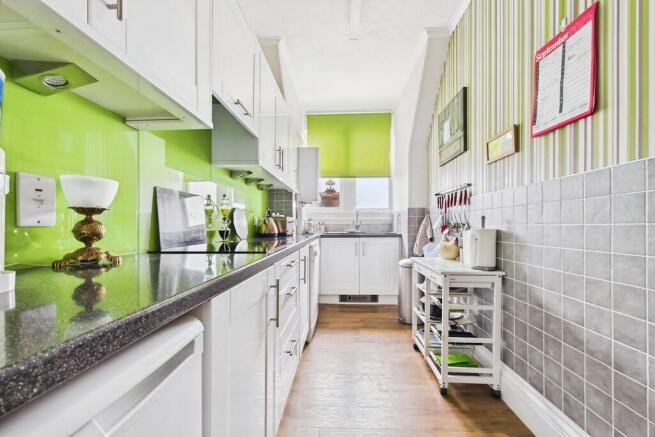 ba9935af-CAM01085...