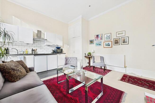 28c0fcae-CAM01085...