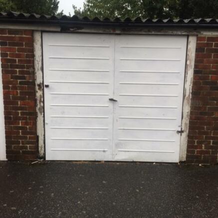 Garage To Rent In Radnor Park Road Folkestone Ct19