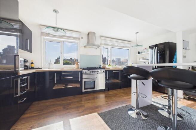 CAM01085G0-PR0593...