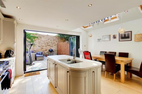 Nightingale Lane, Wanstead