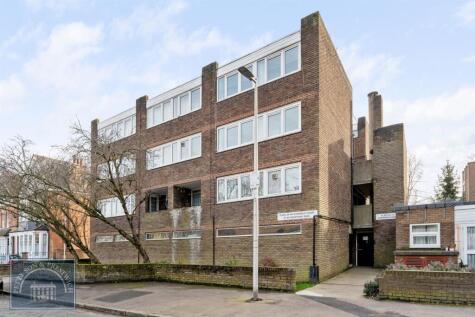 Copsfield Court, Woodford Road, South Woodford