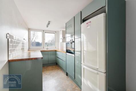 Copsfield Court, Woodford Road, South Woodford