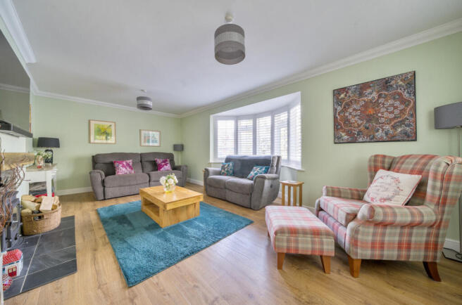 1373216-8-68ff707...