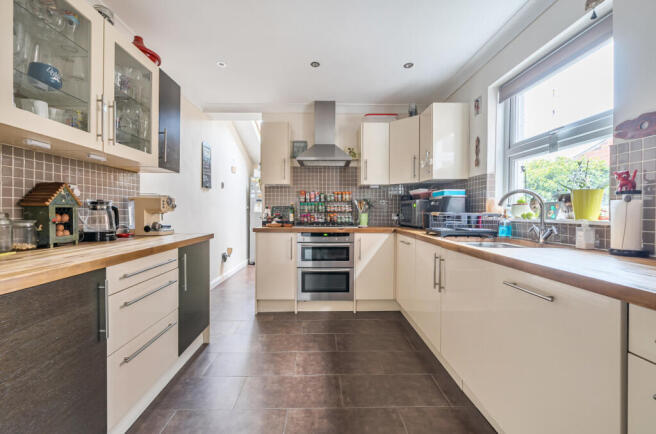 1374111-12-69023c...