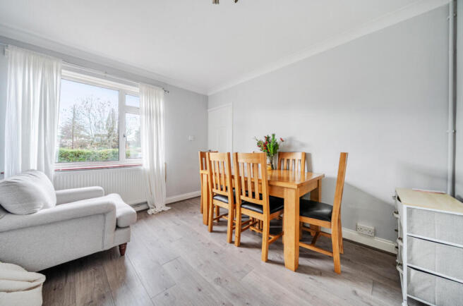 1387038-17-6931a9...