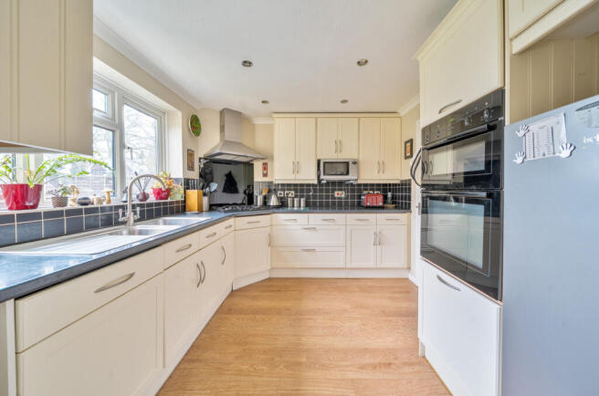 1387862-6-693ab20...