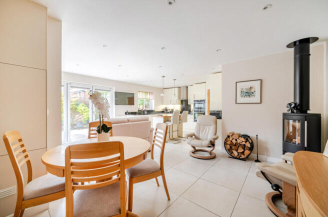 1395259-13-695faa...